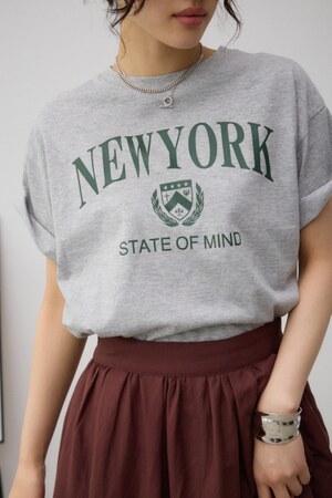 フロントロゴTシャツ