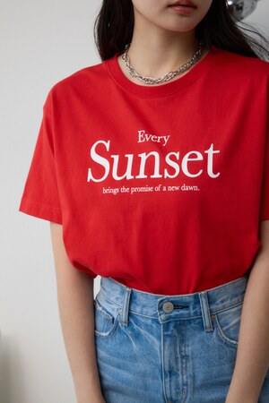 カジュアルロゴTシャツ