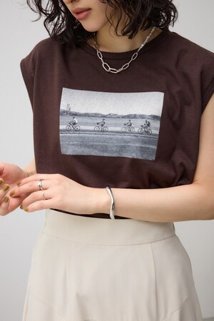 シアースラブノースリーブTシャツ