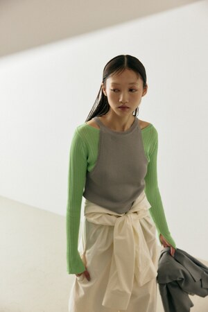 【PLUS】シアーレイヤードニットトップス