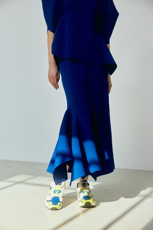 【PLUS】パネルドレープニットスカート