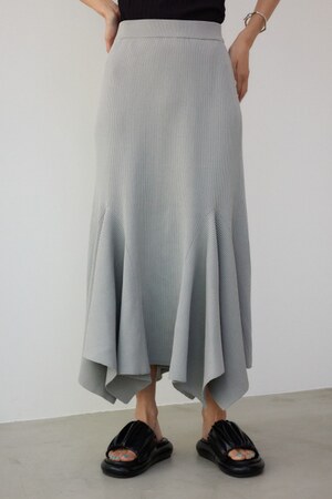 【PLUS】パネルドレープニットスカート