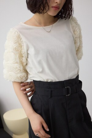 ソデチュールトップス