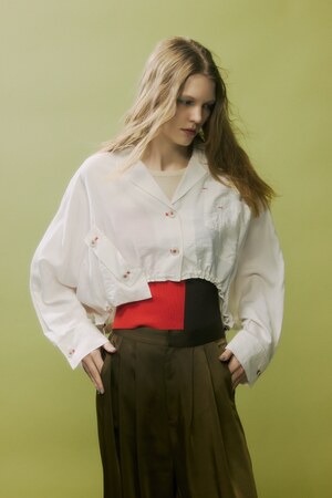 【PLUS】ショートギャザーシアーシャツ