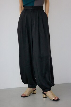 【PLUS】アラジンバルーンパンツ