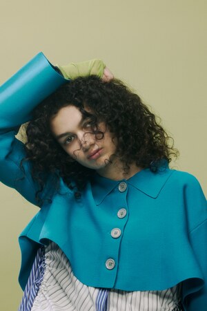 【PLUS】フレアニットカーディガン