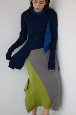 【PLUS】アシンメトリーレイヤードニットワンピース