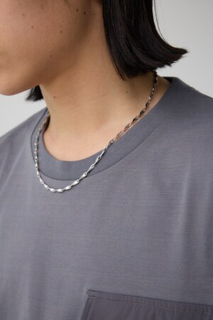 アンギュラーチェーンネックレス