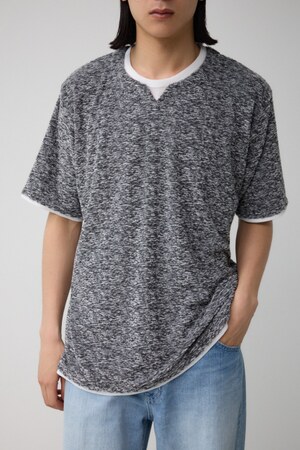 キーネックフェイクレイヤードTシャツ