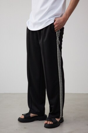 ワイドトラックパンツ