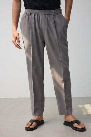 接触冷感フェイクスウェードパンツ