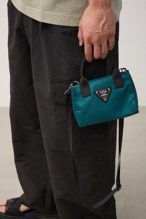 ロゴプレート高密度ナイロンミニバッグ