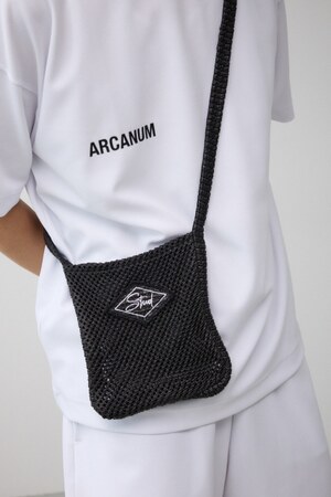 カギ編ミサコッシュ