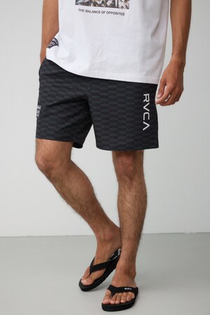 RVCA×AZUL ショートパンツ