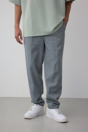 タックテーパードスラックス