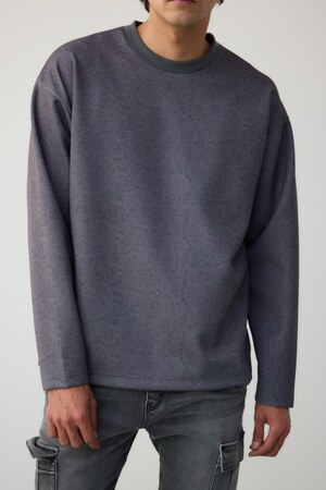 総柄プリントポンチプルオーバー