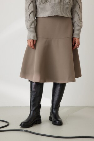 シームフレアスカート