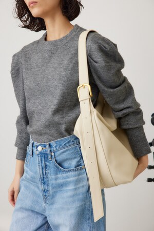 バックルスクエアショルダーバッグ