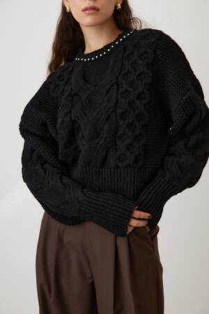 スタッズケーブルニット