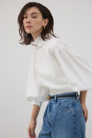 フリルスタンドカラーブラウス