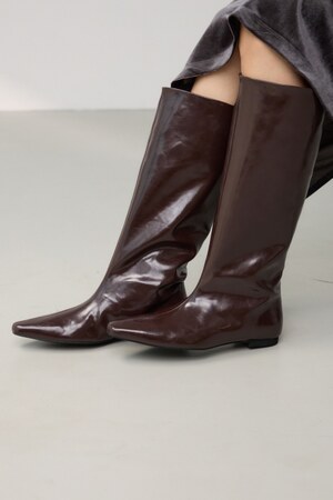 ポインテッドトゥロングブーツ