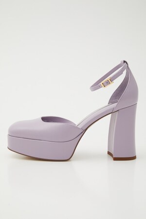 ポーリーンストームセパレートパンプス