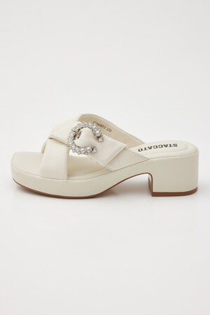 ムーンフラワリーパフィクロスサンダル