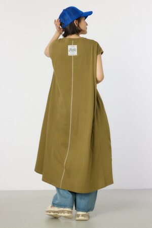 配色ステッチノースリーブワンピース