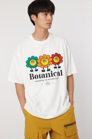 ボタニカルTシャツ