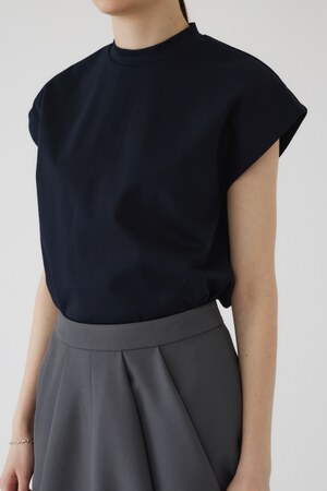 Mannish nosleeve cut tops