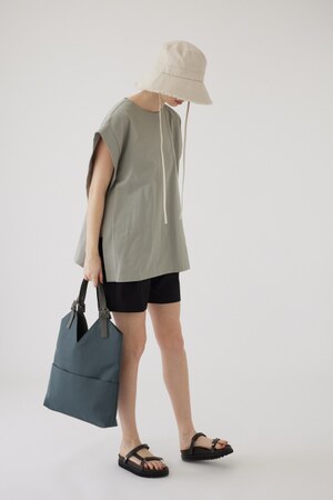 V-cutting canvas tote bag