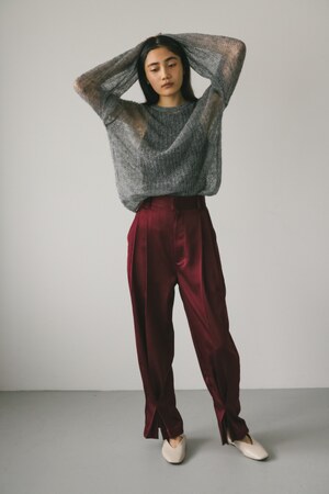 サテンスリットパンツ