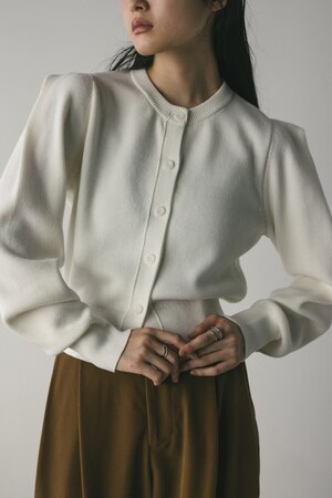 ショルダータックニットカーディガン