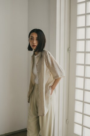 グロッシールーズシャツ