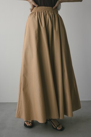 タフタボリュームフレアスカート