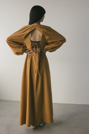 スリーブレイヤーバックオープンワンピース