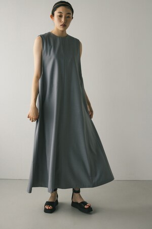 バックベルトフレアワンピース