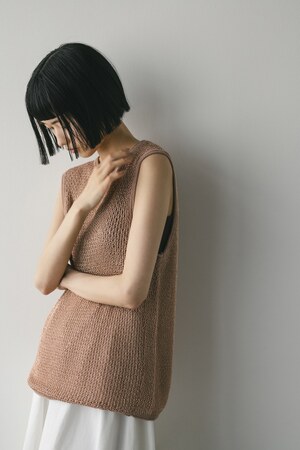 グロスヤーンニットタンク