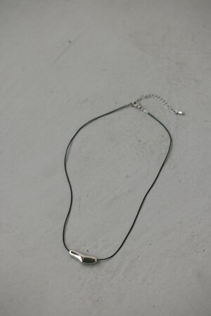 ニュアンスモチーフネックレス