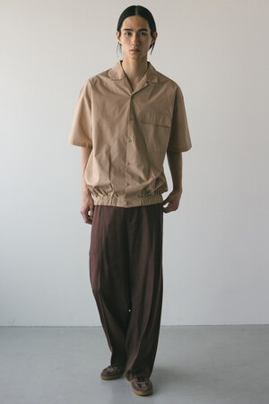 オープンカラーフォルムシャツ