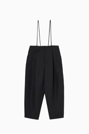 Hella_SUSPENDER COCOON PANTS