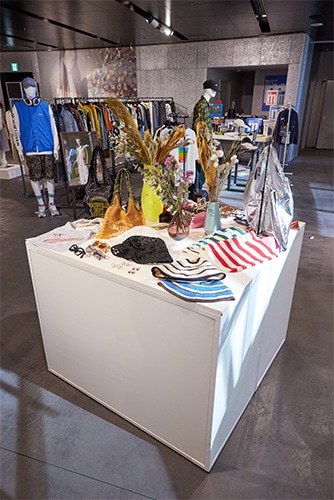 RODEO CROWNS WIDE BOWL会場_03